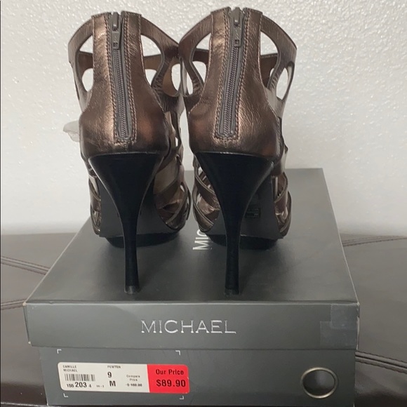 Michael Shannon Pewter 4” Heels Size 9 - Picture 6 of 6
